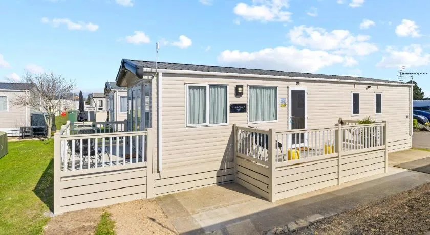 45E The Lawns - Image 1