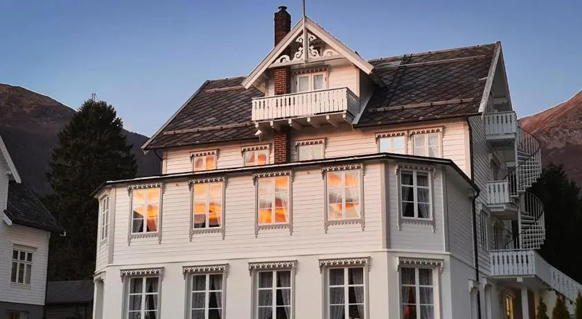 Sylte Hotell, Valldal - Image 1