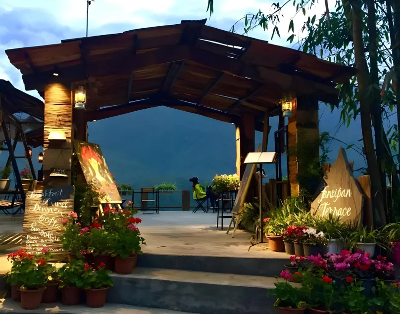 Fansipan Terrace Cafe and Homestay - Image 1