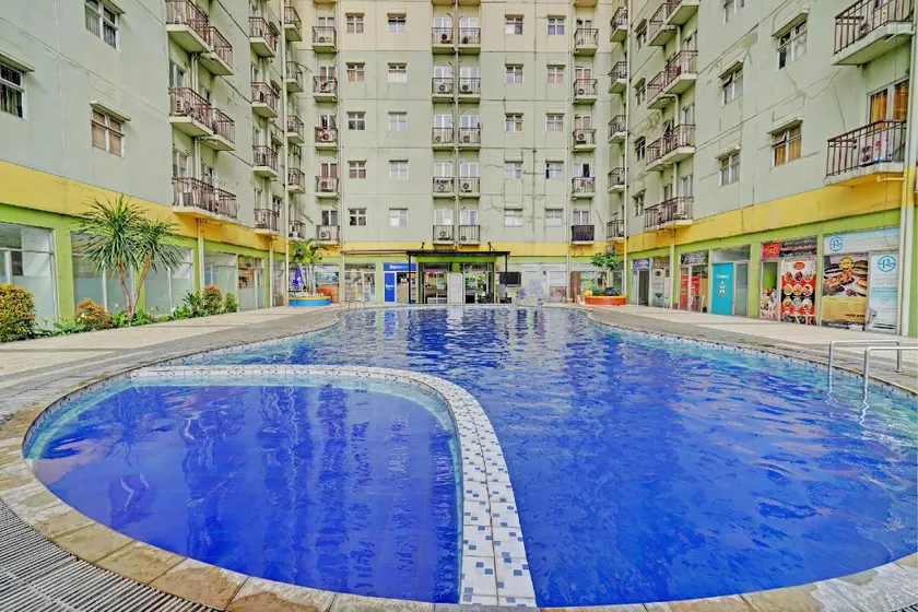 OYO Life 92984 The Suites Metro Apartement By Echie Property - Image 1