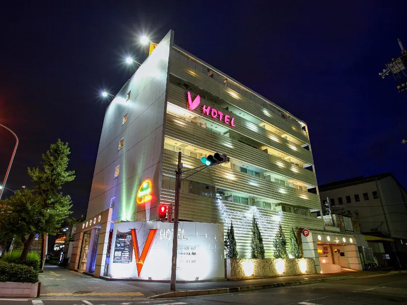V hotel - Image 1