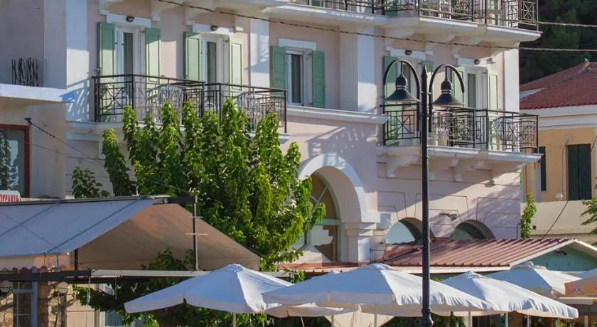 Samaina Port Hotel - Image 1