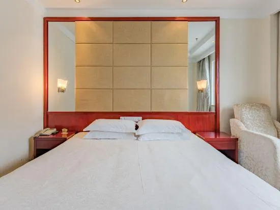 Yueya Hotel - Image 1