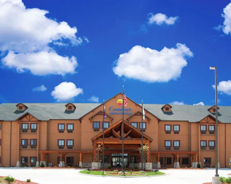 Comfort Inn & Suites Chillicothe - Image 1