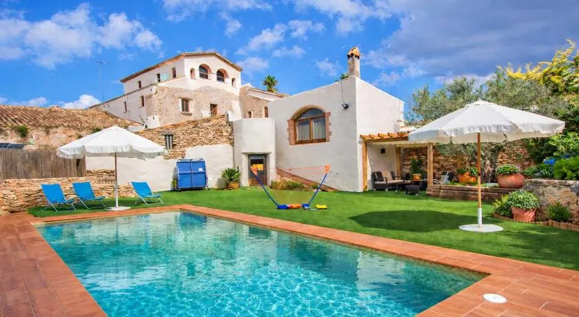 Catalunya Casas: Landvilla für 13 in der Nähe von spanischen Weinbergen, nur 30 Minuten vom Strand von Sitges entfernt - Image 1