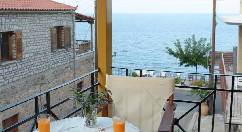 Avra Apartments - Image 1