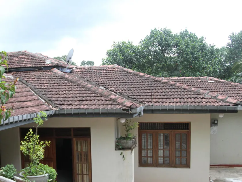 Peradeni Rest Inn - Image 1