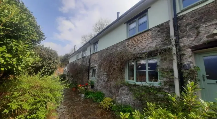 2 Mill Cottages - Image 1