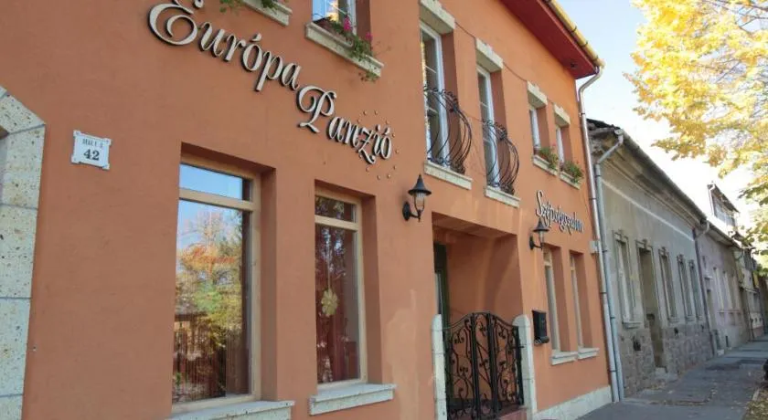 Európa Panzió - Image 1