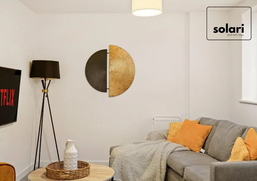 Families |Contractors |Guests 4 |Wi-Fi |Parking - Image 1