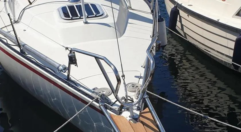 Sailboat Chanel - Image 1