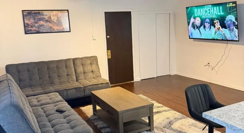 The Hideway Modern Stay, Glenolden, PA - Image 1