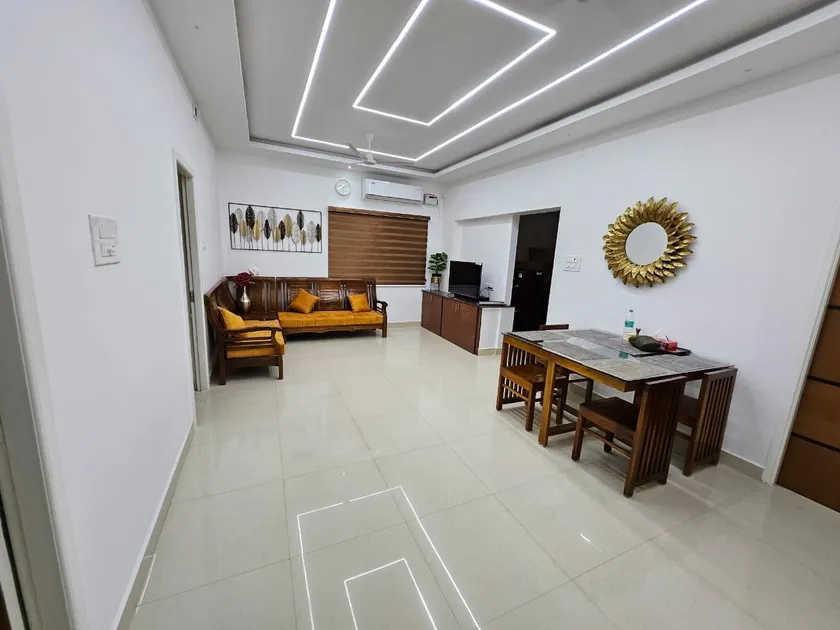 The White House Home Stay - Image 1