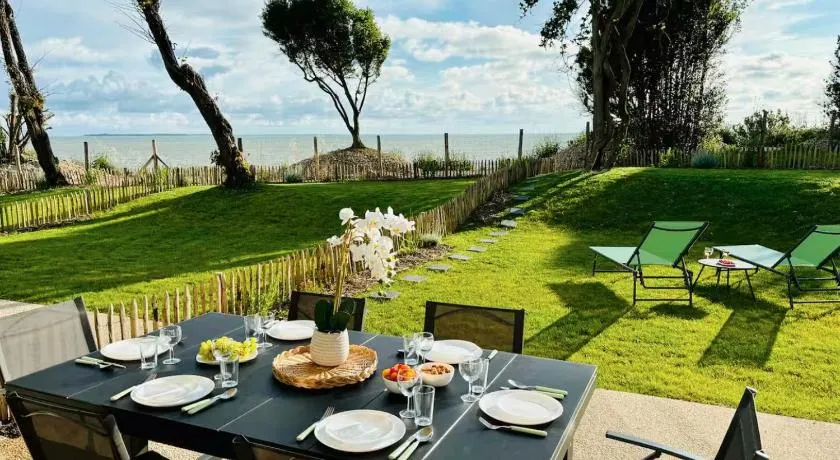 Séjour prestige - vue mer et accès privé à l'océan - Image 1