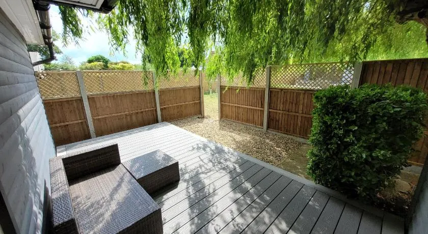 Willow Inn - Image 1