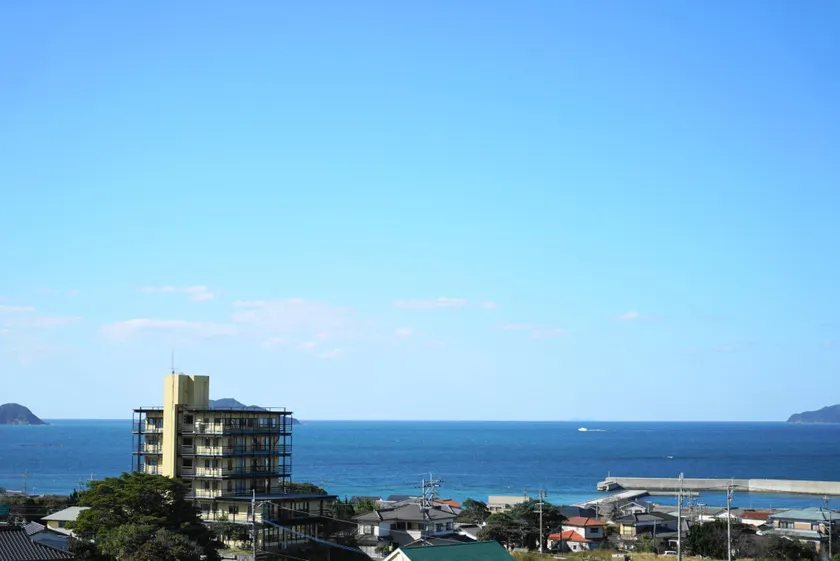 Guest house - Image 1