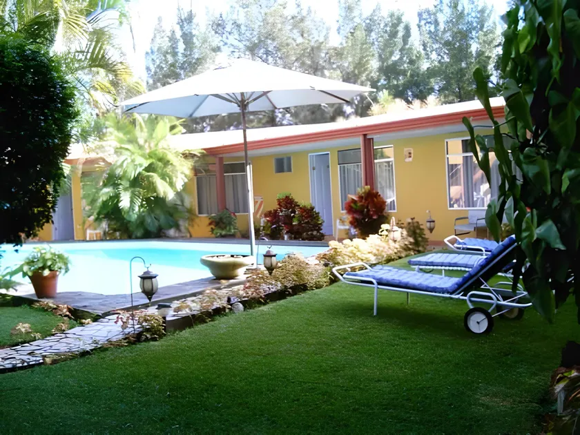 Hotel Puerta del Sol - San Jose Airport - Image 1