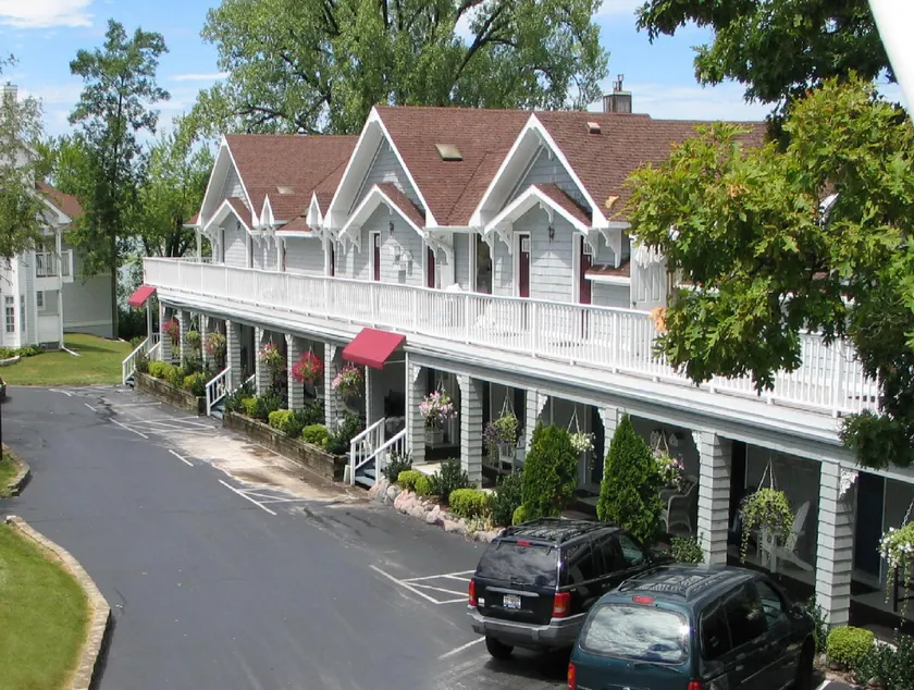 The French Country Inn - Image 1