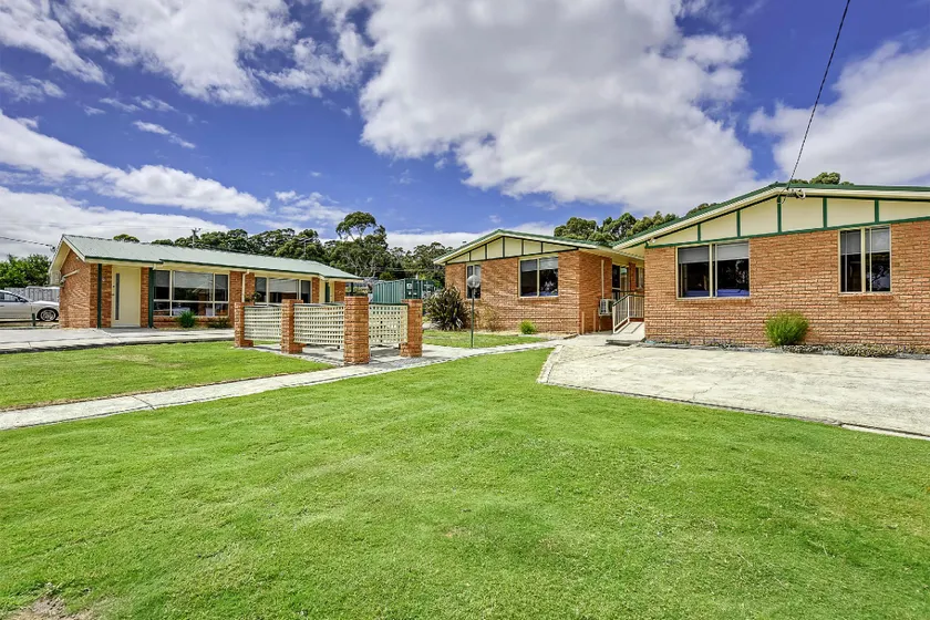 Masons Cottages - Image 1