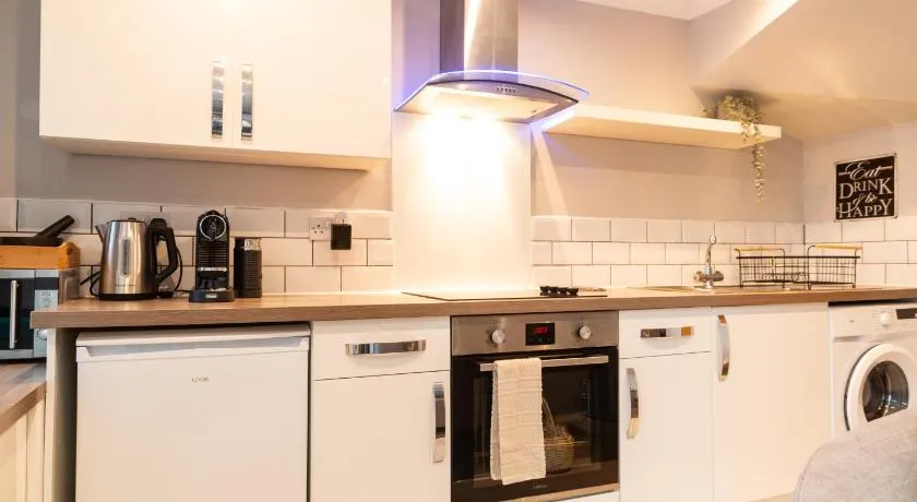 Charming Flat, short Distance from Stadium & City - Image 1