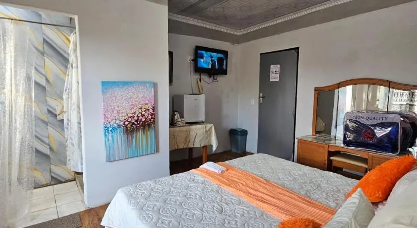 turfloop guest house - Image 1
