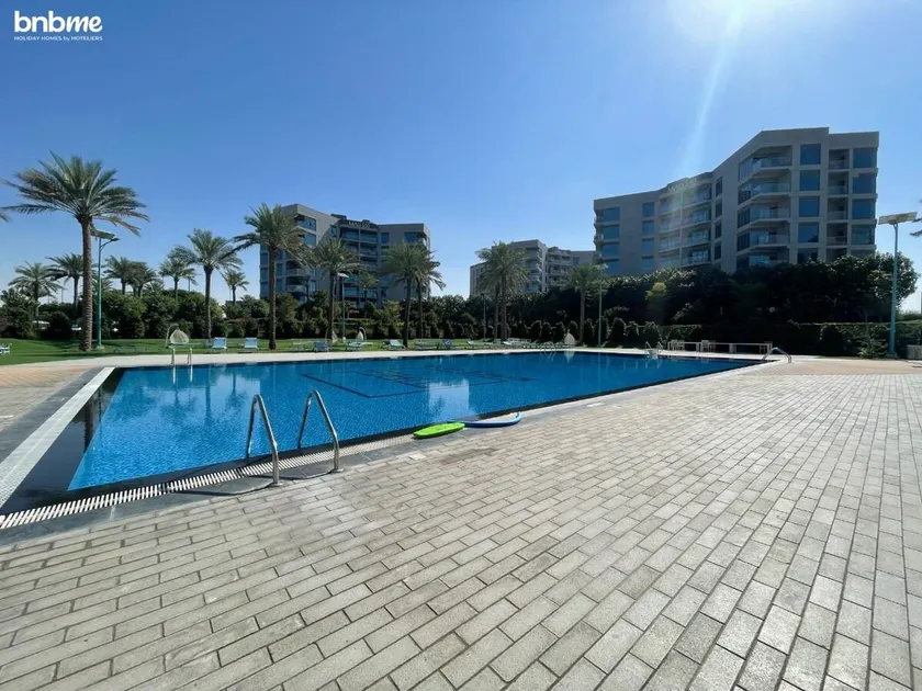 Deluxe 1BR in Dubai South-306 - Image 1