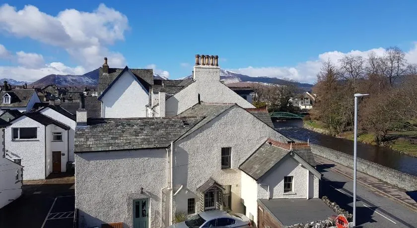 Babbling Brook Guesthouse - Image 1