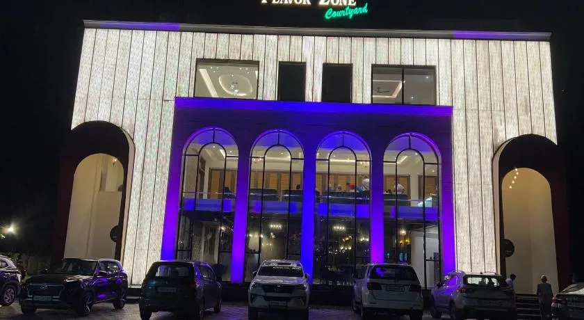 Flavour Zone Courtyard - Image 1