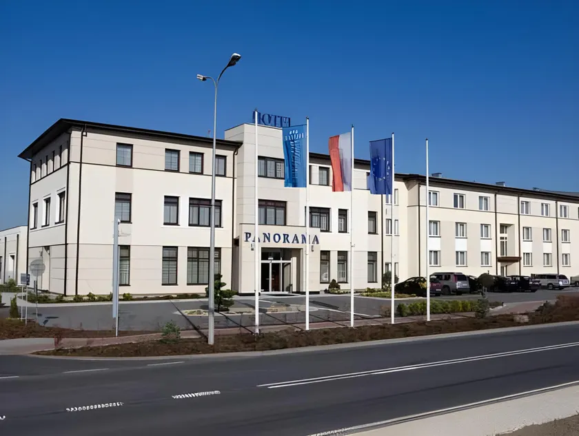 Hotel Panorama - Image 1