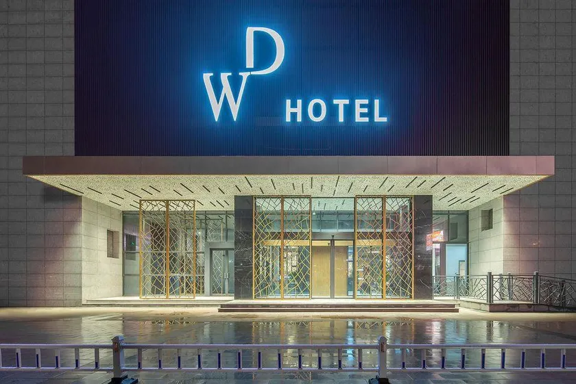 Wade Hotel (Taizhou West Passenger Station Store) - Image 1