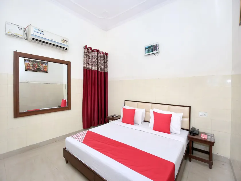 OYO 12934 Hotel Shivjot - Image 1