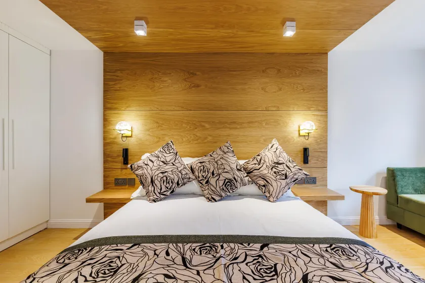 Rosemay Boutique Hotel Near Heathrow Airport - Image 1