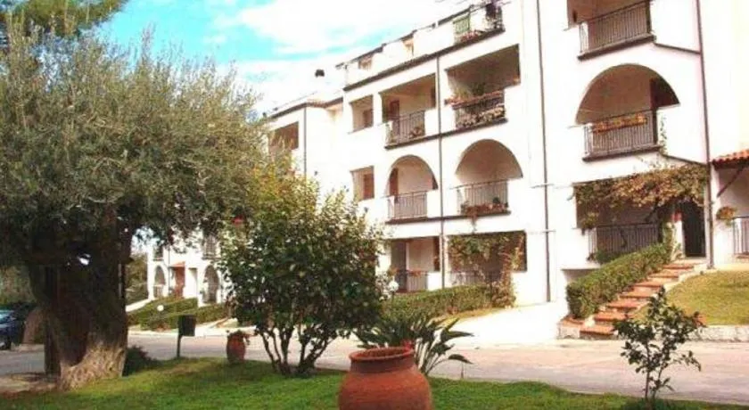 Residence L'uliveto - Image 1