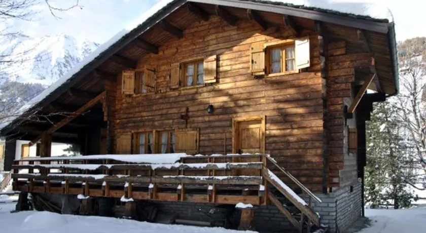 Chalet Tradizionale con bel giardino - Image 1