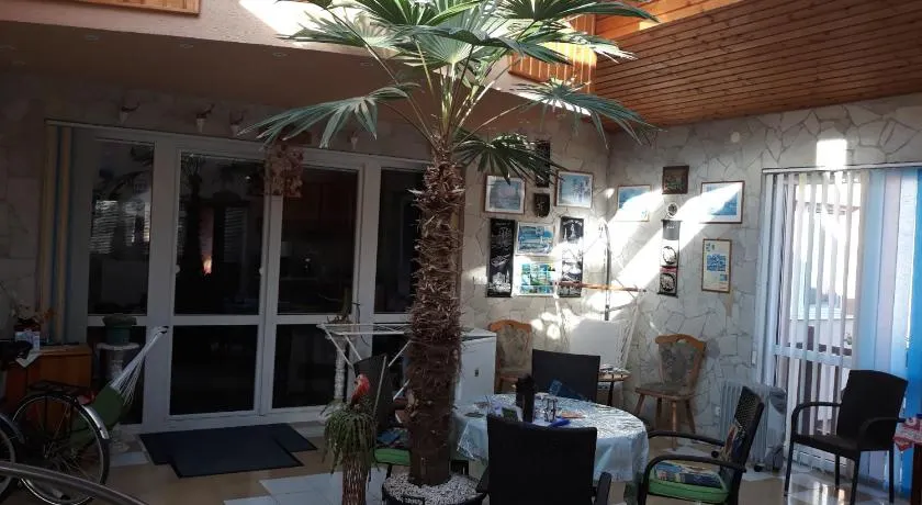 Kenézy Lux Apartman Vendégház - Image 1