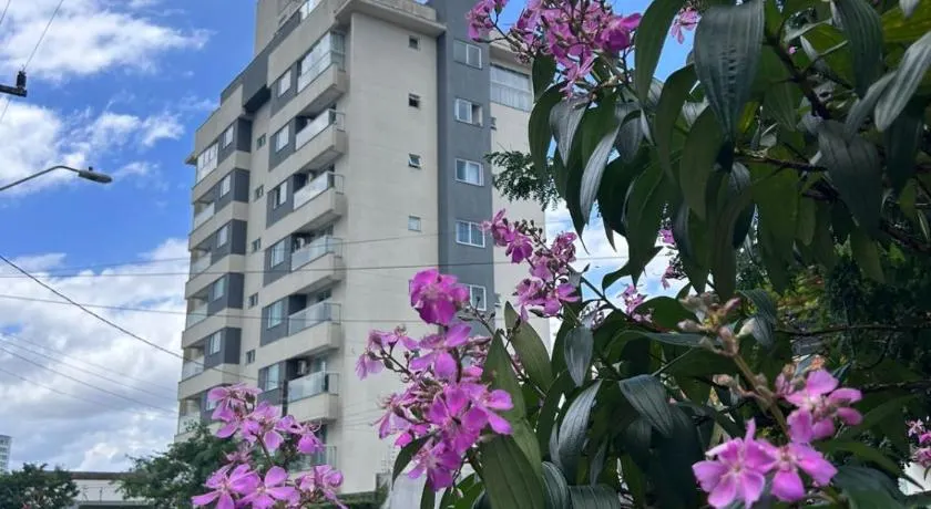 APARTAMENTO ENCANTADOR 1 quarto A 750 METROS DO CENTRO DE EVENTOS CAU HANSEN - Image 1