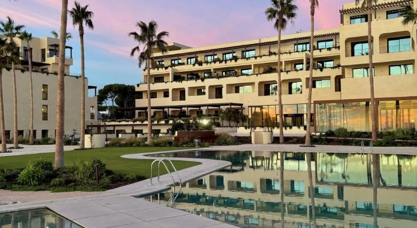Hotel Punta Bermeja Premium - Image 1