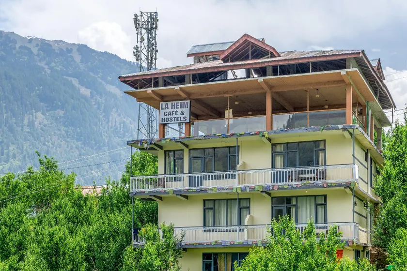 La Heim Hostels - Image 1