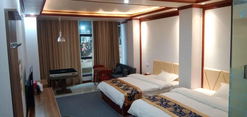 Linmei Hotel - Image 1