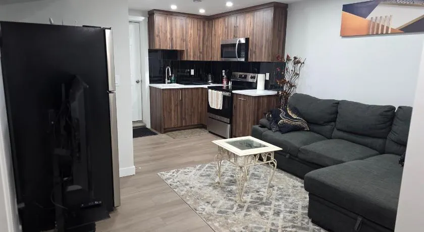 YYC Cozy Suites - Image 1