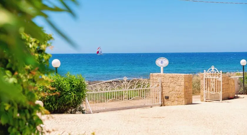 RESIDENCE OASI SUL MARE - Image 1