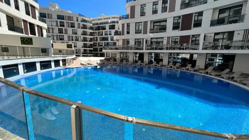 F35-Spa, Gym, Pool, Netflix Included/Central - Image 1