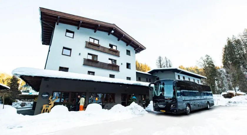 Contiki Haus Schöneck - Image 1