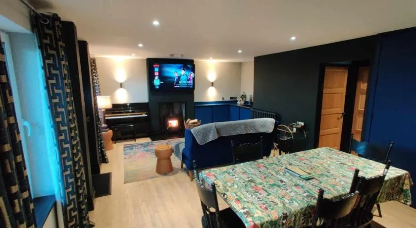 Harmony Cottage - Image 1
