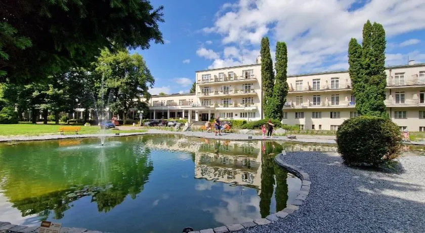 Hotel Palace - KÚPELE SLIAČ - Image 1