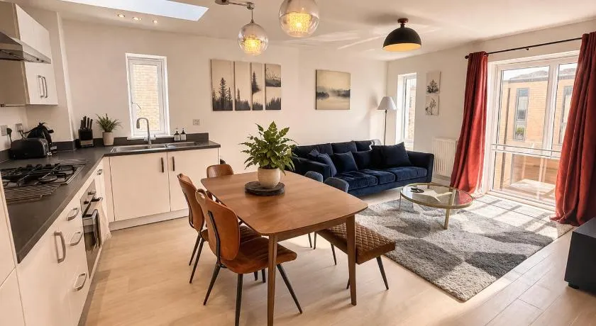 Olea Tree House with Free Parking close to Addenbrooke's - Image 1