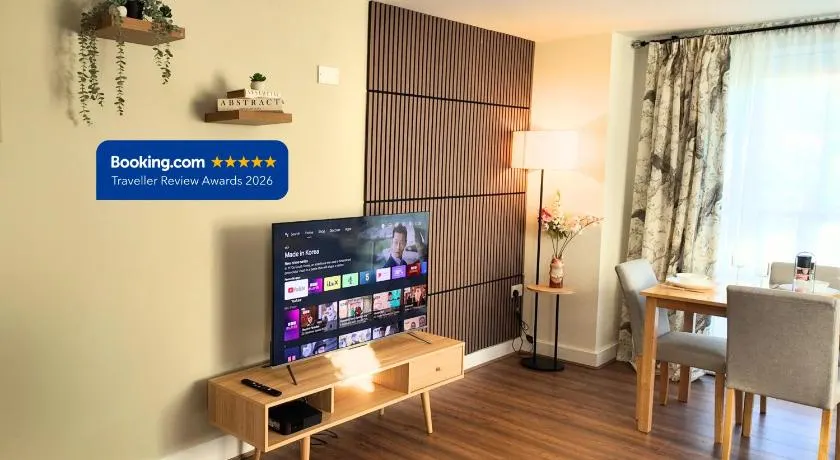 Luxury Spacious Apartment- Sleeps 4 Loughborough - Image 1