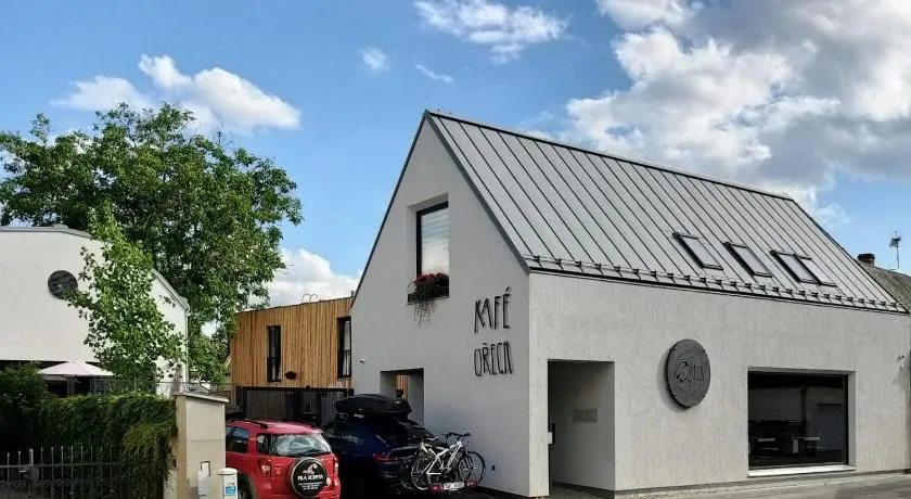 Kafé Ořech - Image 1