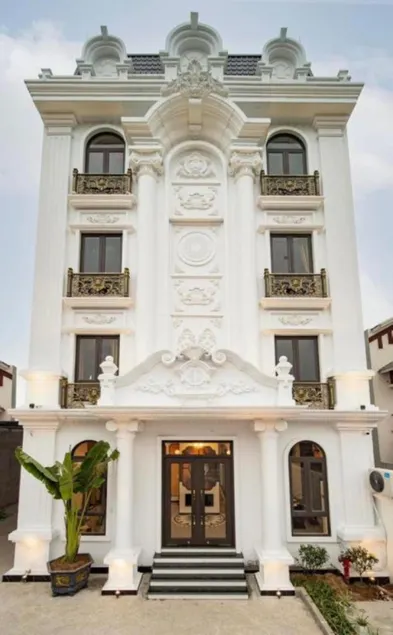 Lake Hotel Sóc Sơn - Image 1