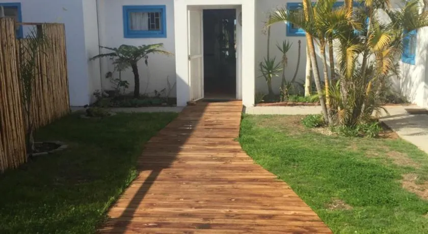 The Green Palm Cottage - Image 1